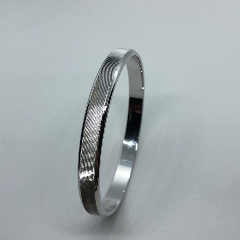 VTG Monet Elegant Silver Bracelet